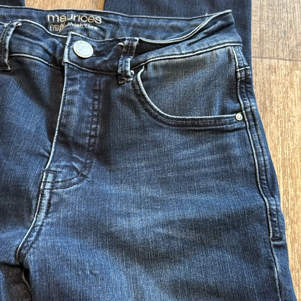 Maurices Blue Skinny Jeans with Classic Indigo Wash-size 6 - Picture 5 of 10